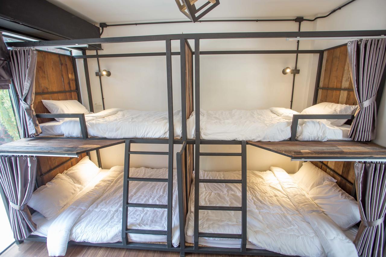 Sleep With You - Hatch Co-Living And Co-Working Space Chiang Mai Exteriör bild