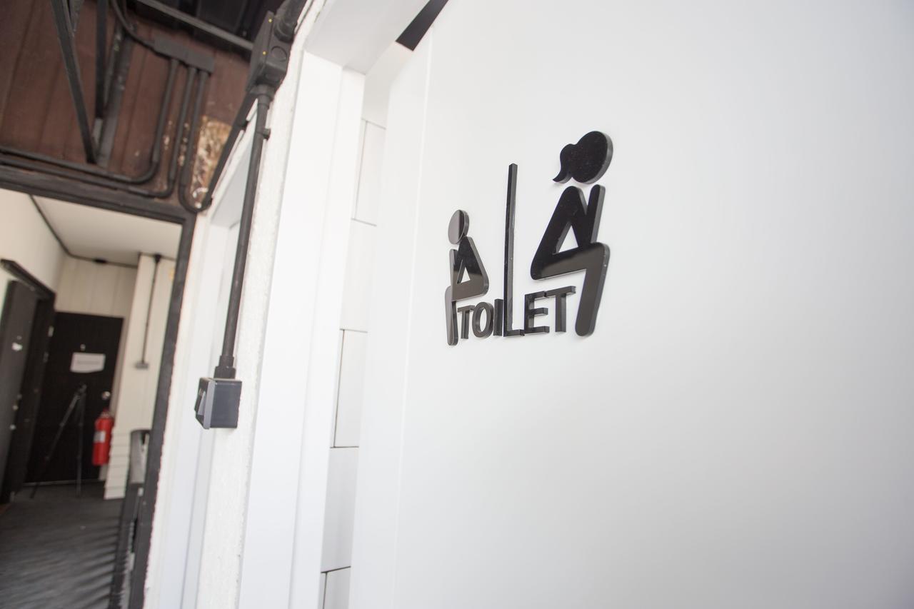 Sleep With You - Hatch Co-Living And Co-Working Space Chiang Mai Exteriör bild