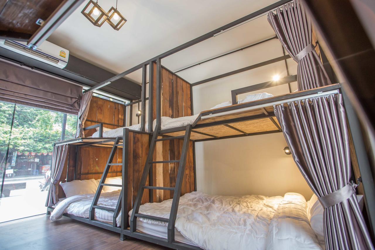 Sleep With You - Hatch Co-Living And Co-Working Space Chiang Mai Exteriör bild