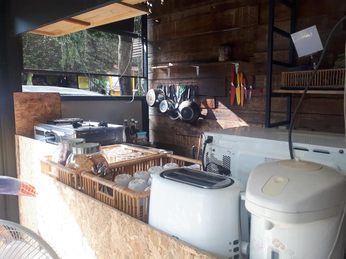 Sleep With You - Hatch Co-Living And Co-Working Space Chiang Mai Exteriör bild