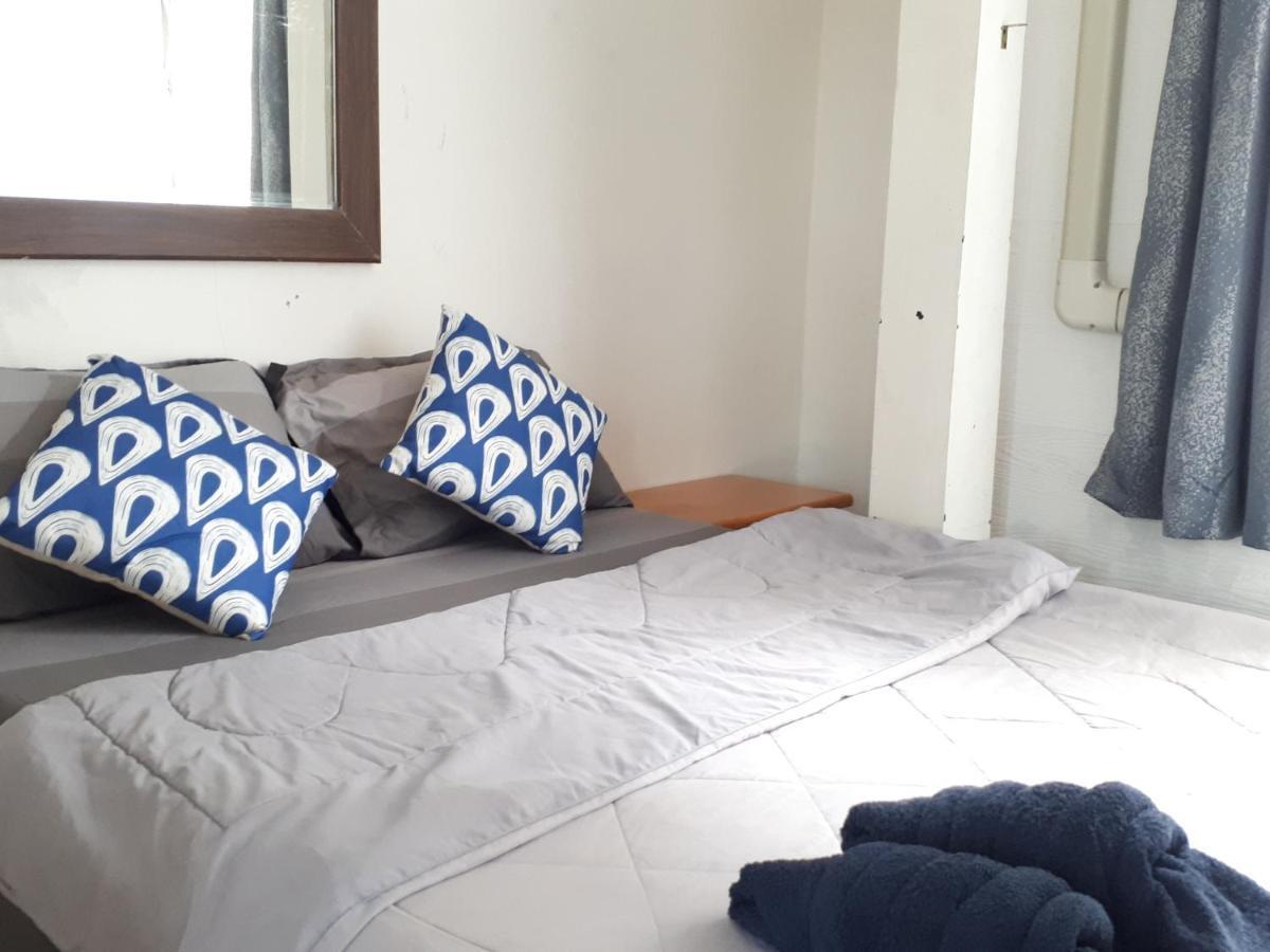 Sleep With You - Hatch Co-Living And Co-Working Space Chiang Mai Exteriör bild